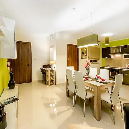 Bayside Apartman San Ġiljan