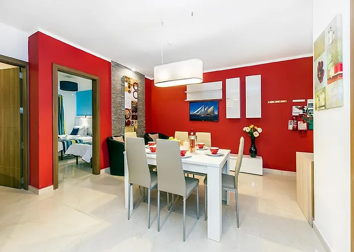 Bayside * St. Julian's