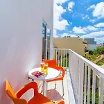 Bayside Apartamento *