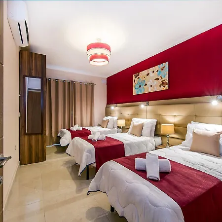 Bayside Apartment *