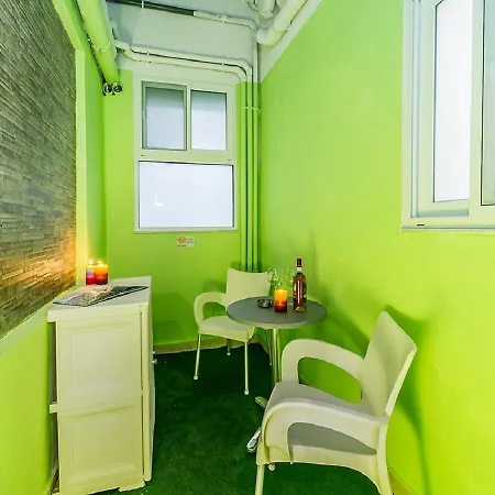 Bayside * Saint Julian's